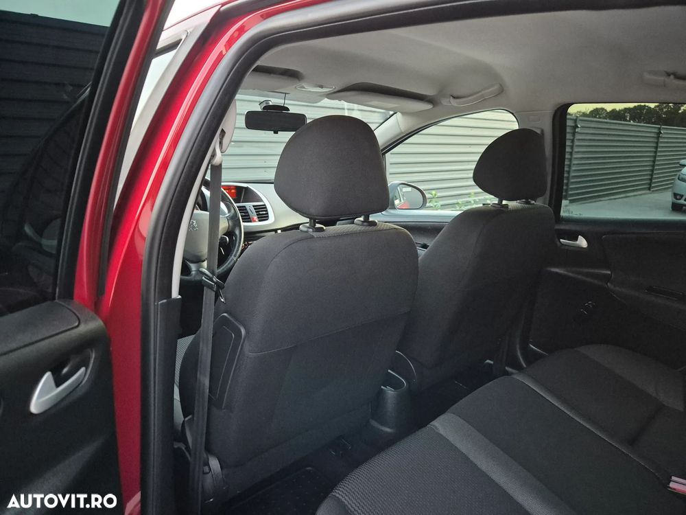 Peugeot 207 1.4HDI Premium - 8
