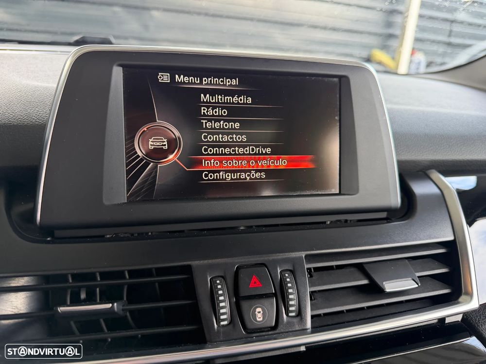 BMW 216 Active Tourer d Line Sport - 33