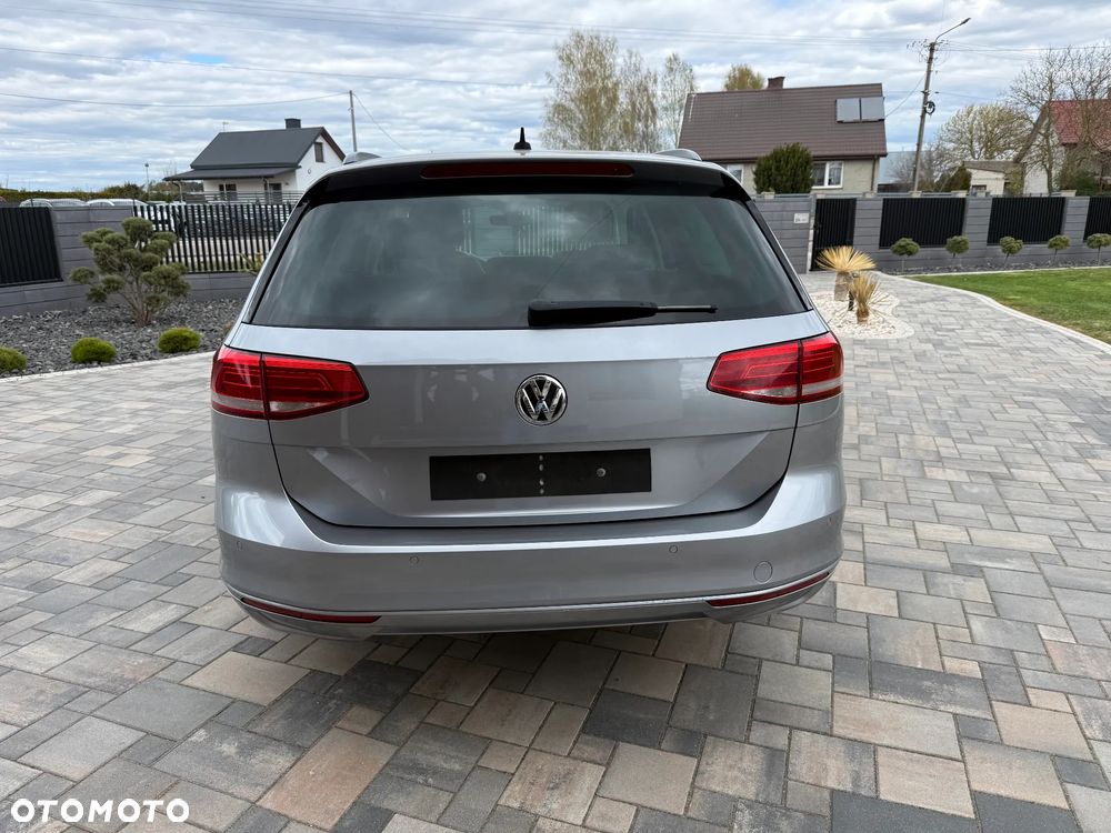 Volkswagen Passat 2.0 TDI (BlueMotion Technology) DSG Highline - 18