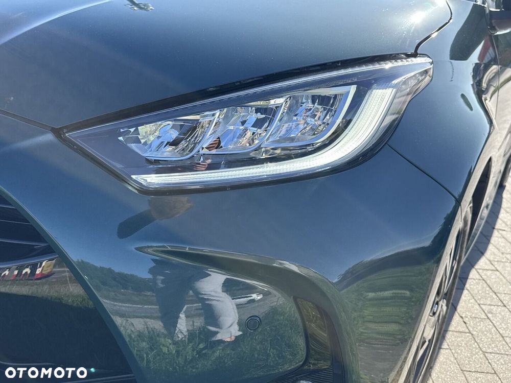Toyota Yaris Hybrid 1.5 Style - 12