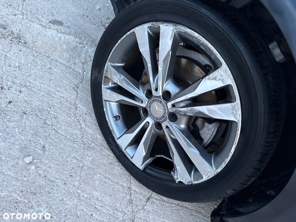 Mercedes-Benz Klasa C 220 (BlueTEC) d 7G-TRONIC Exclusive - 39