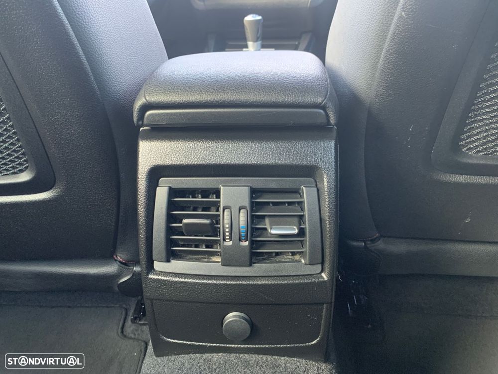 BMW 220 d Coupe Pack M - 42