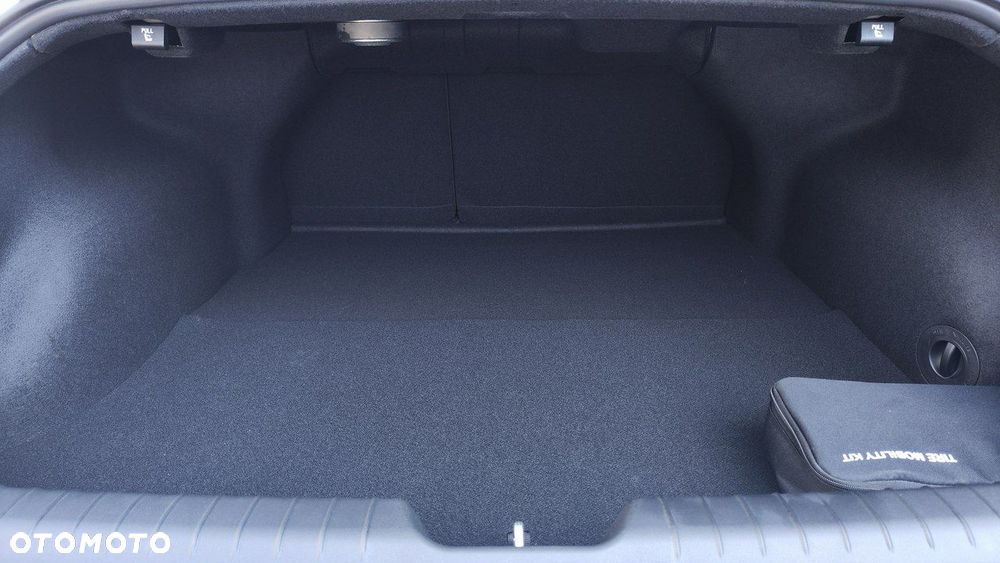 Hyundai IONIQ 6 - 28