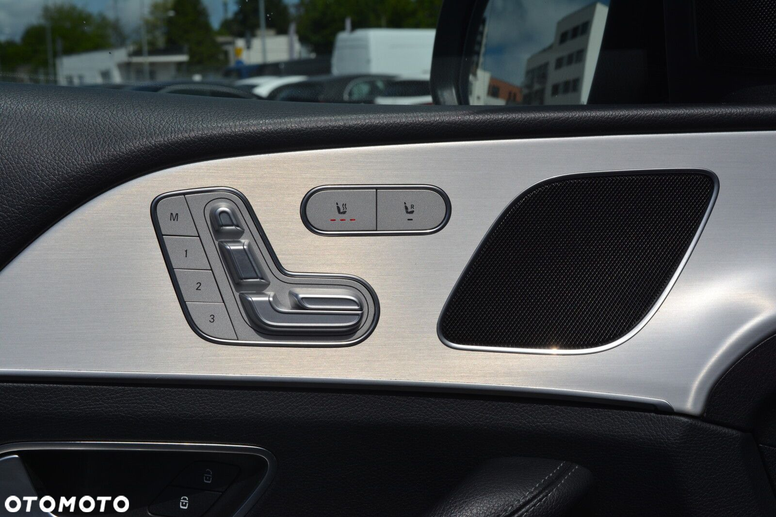 Mercedes-Benz GLE 300 d 4-Matic - 15