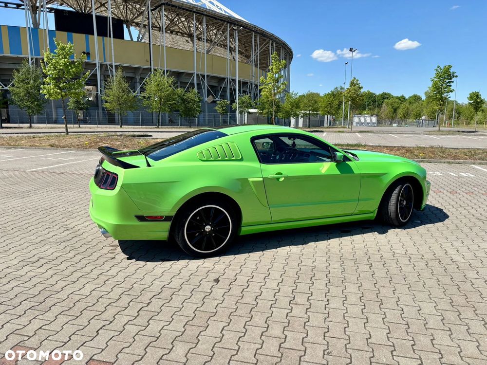 Ford Mustang 3.7 V6 Premium - 15