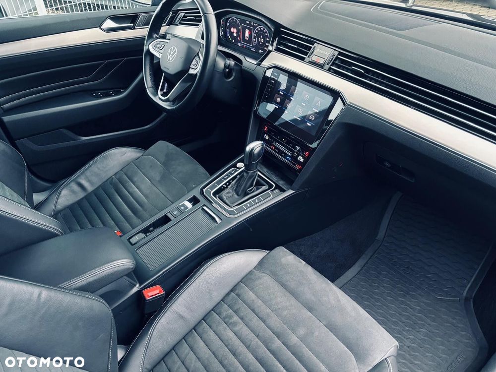 Volkswagen Passat - 17