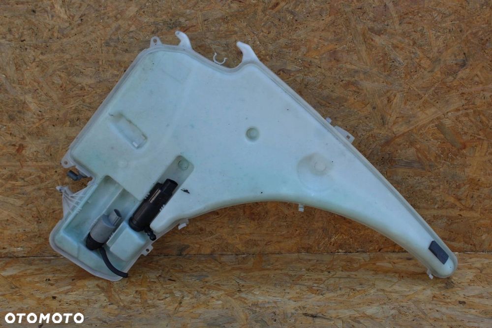 Zbiorniczek zbiornik spryskiwaczy BMW 3 e90 e91 xenon 7124231 - 1