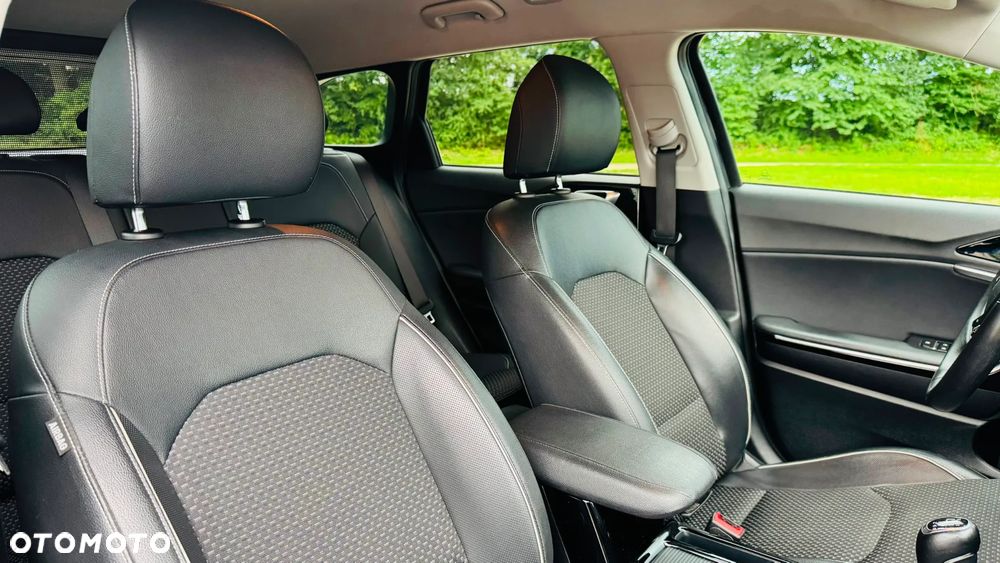 Kia Ceed 1.5 T-GDI Business Line - 16