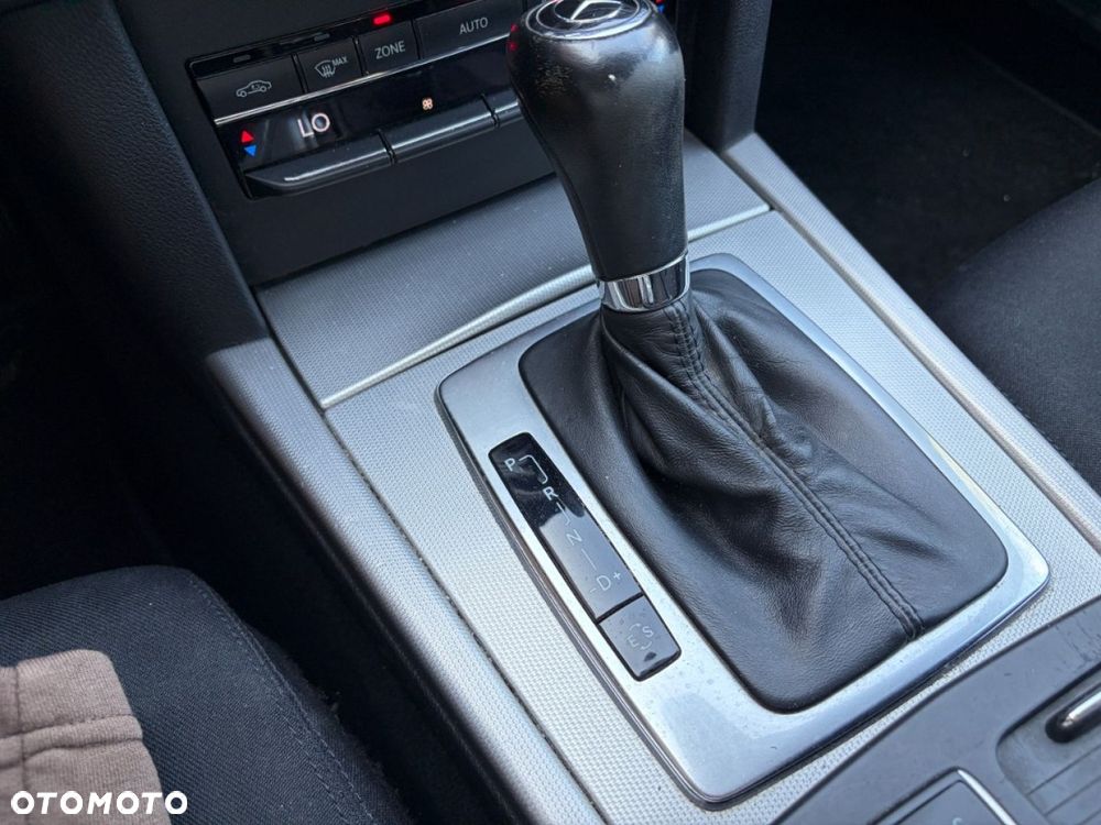 Mercedes-Benz Klasa E 200 CDI DPF BlueEFFICIENCY 7G-TRONIC - 21