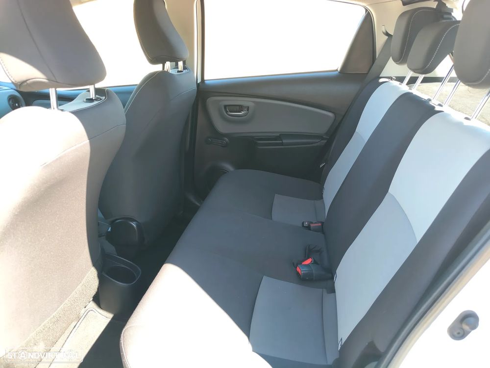 Toyota Yaris 1.5 HSD GR Sport - 10
