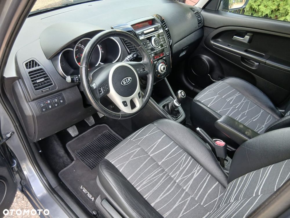 Kia Venga 1.4 CVVT Dream Team Edition - 20