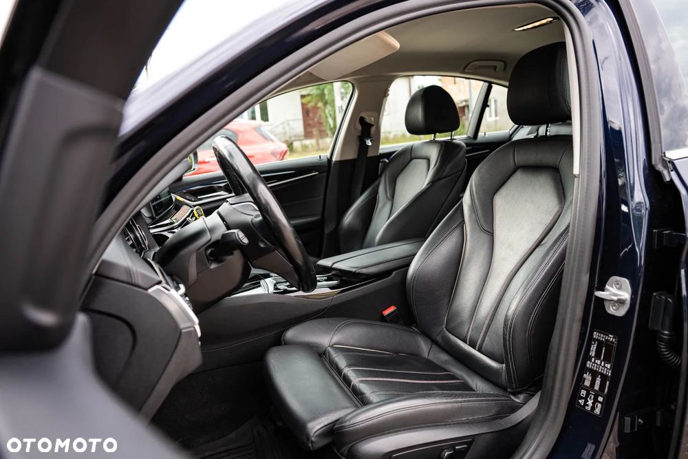 BMW Seria 5 520d Luxury Line - 14
