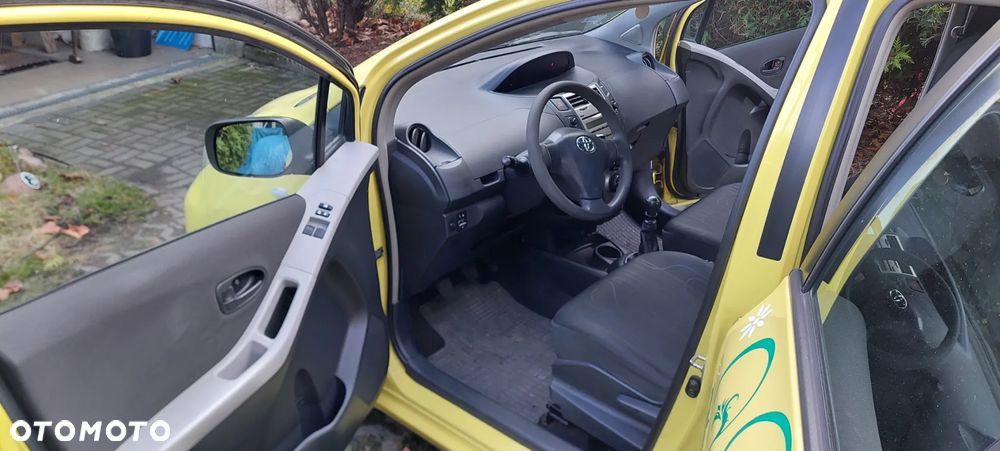 Toyota Yaris 1.33 Luna - 13