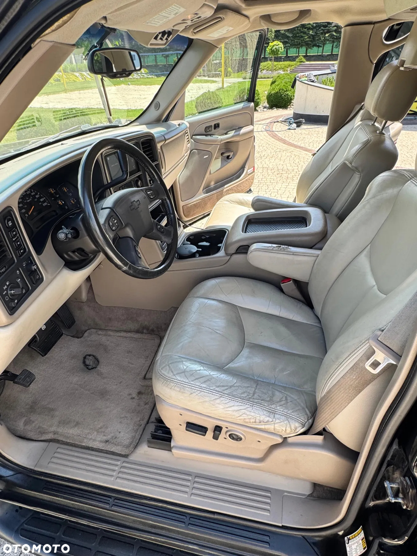 Chevrolet Tahoe 5.3 4WD - 25