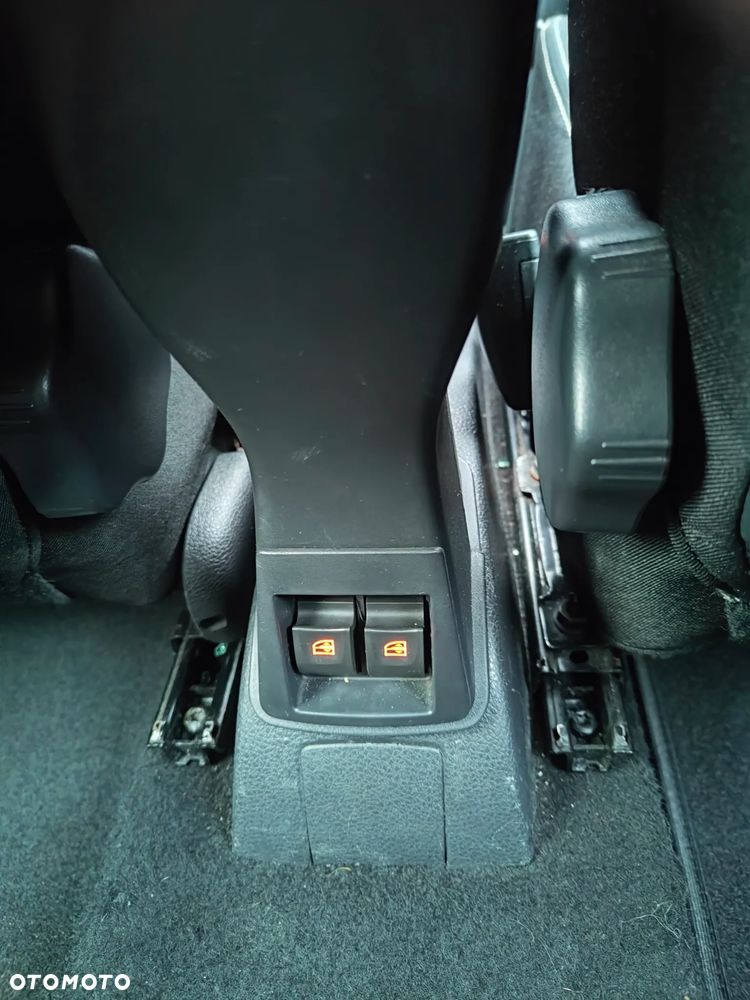 Dacia Logan TCe 90 Prestige - 21