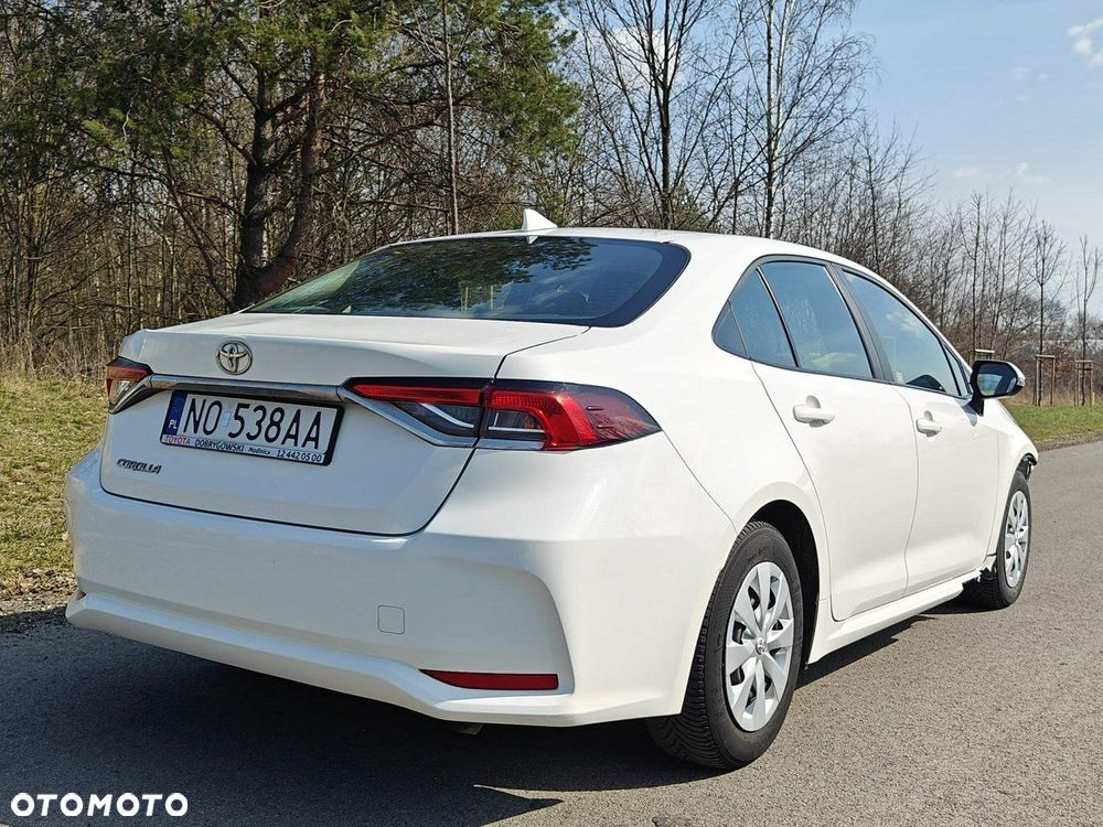 Toyota Corolla - 4