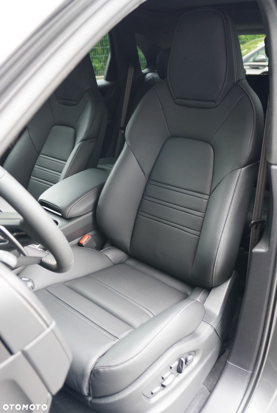 Porsche Cayenne - 11