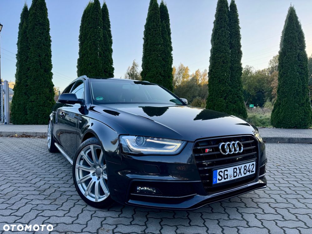 Audi A4 - 1