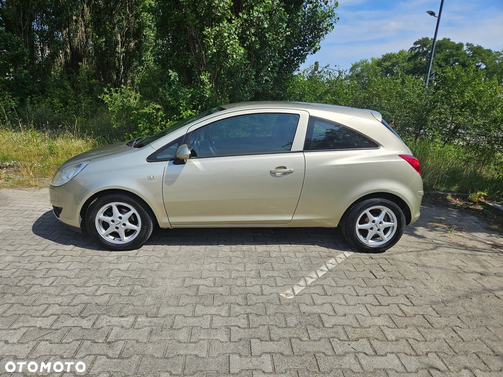 Opel Corsa 1.2 16V Limited Edition - 4