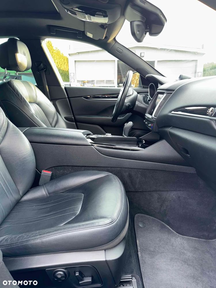 Maserati Levante Q4 - 9