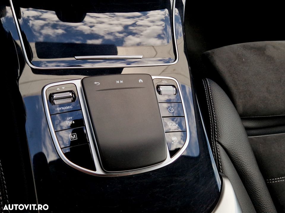 Mercedes-Benz GLC 300 e 4MATIC - 19