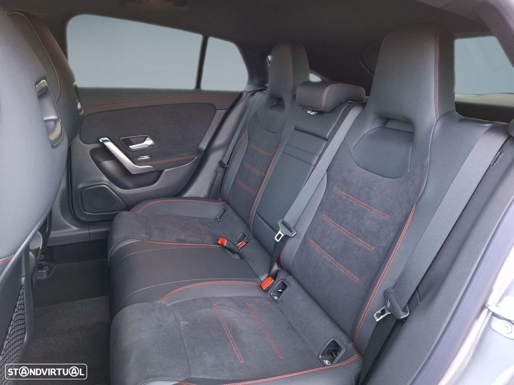 Mercedes-Benz CLA 180 d Shooting Brake AMG Line Aut. - 14