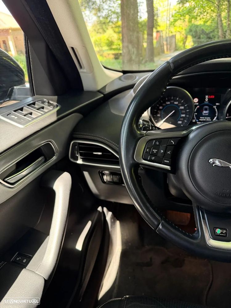 Jaguar F-Pace 2.0 i4D R-Sport AWD Aut. - 13