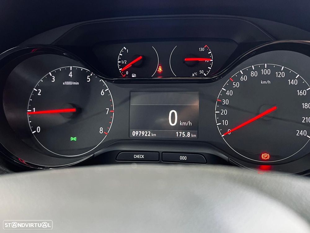 Opel Grandland X 1.2 T Business Edition - 25