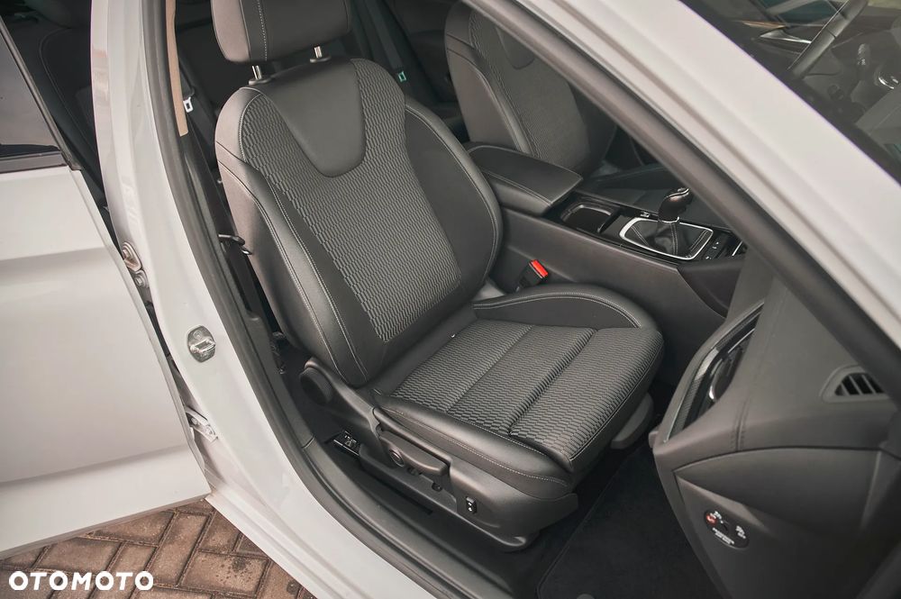 Opel Insignia 2.0 CDTI Business Elegance S&S - 18