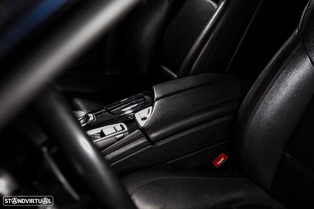 BMW 520 d Pack M Auto - 19