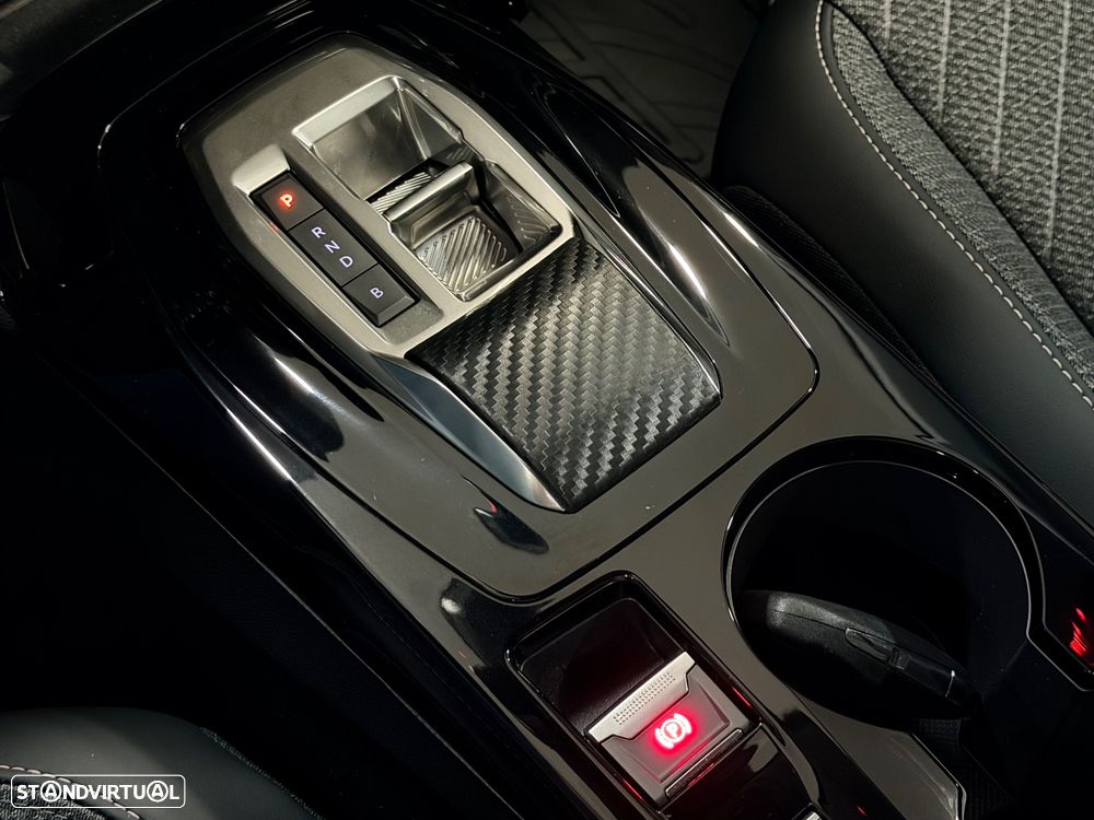 Peugeot e-208 E-Style — fotografia 14