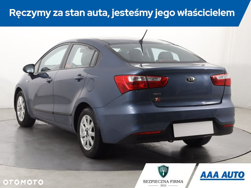 Kia Rio - 5