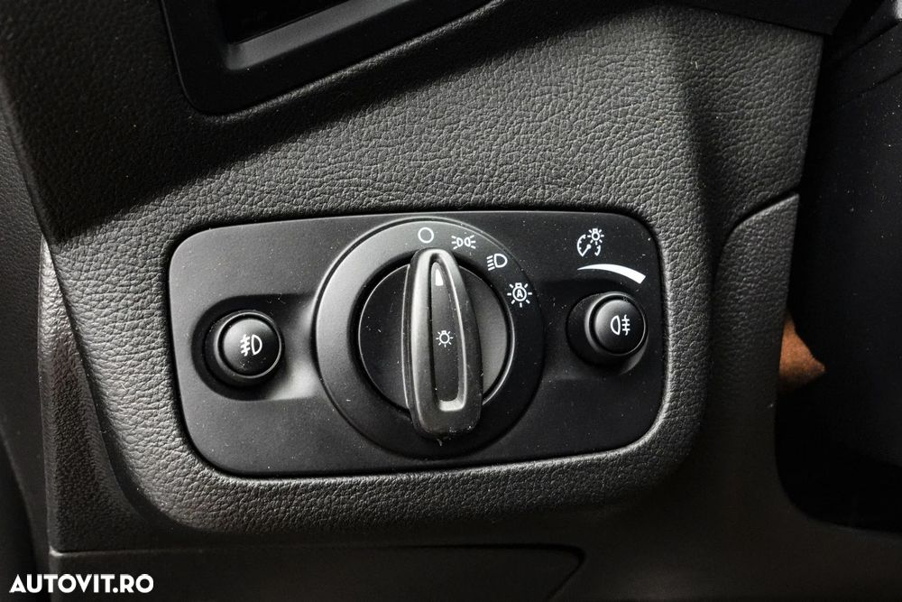 Ford Kuga 2.0 TDCi 4WD Powershift ST-Line - 19