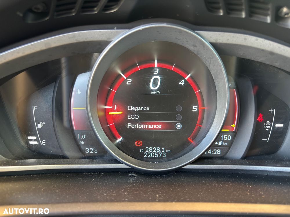 Volvo V40 D2 Basic - 13
