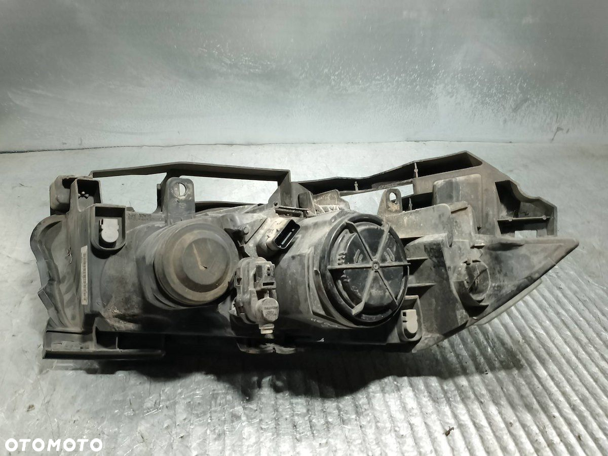 LAMPA PRZÓD LEWA RENAULT MEGANE II 8200412741A   89312730 - 5