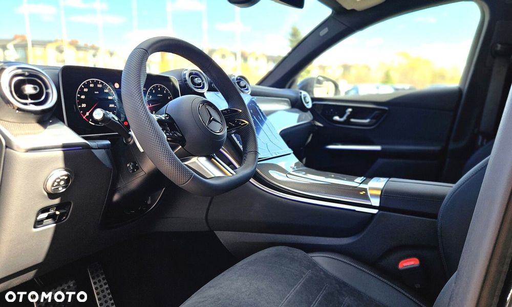 Mercedes-Benz GLC - 11