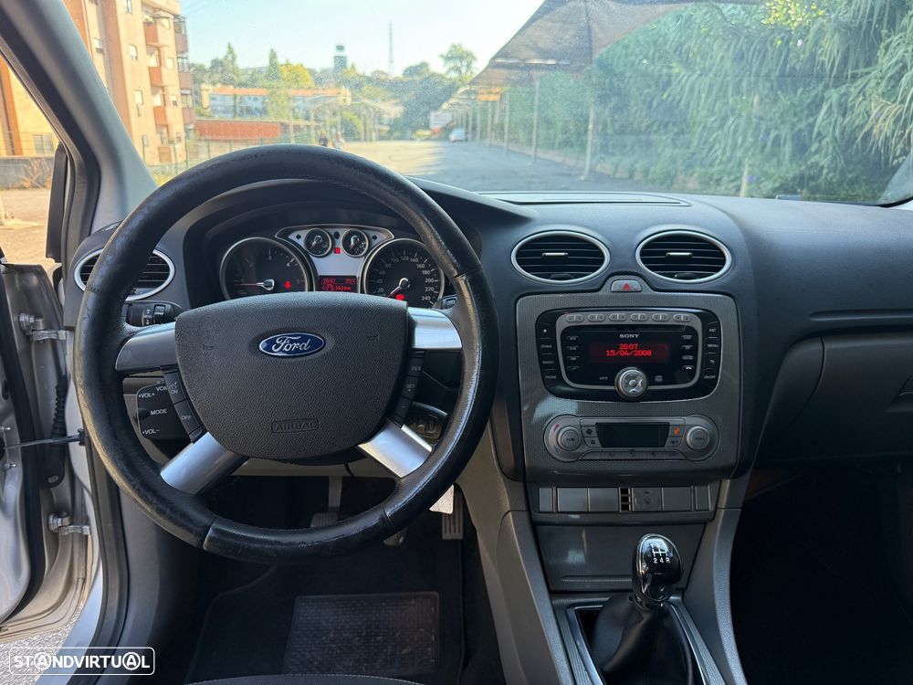 Ford Focus SW 1.6 TDCi Titanium - 10