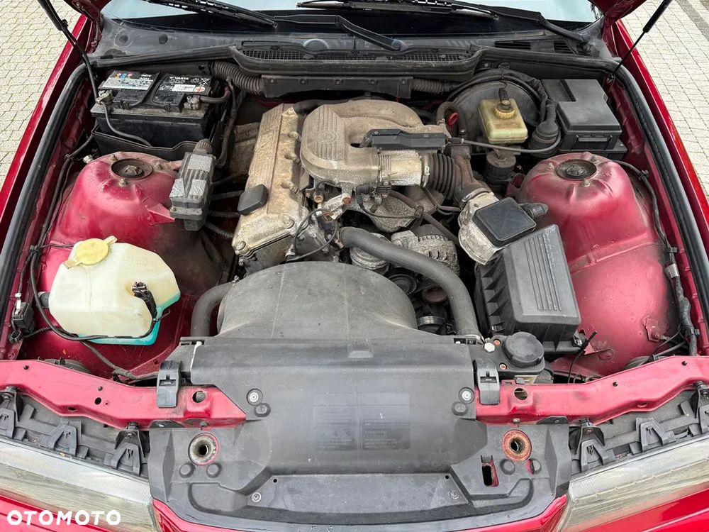 BMW Seria 3 316i - 35