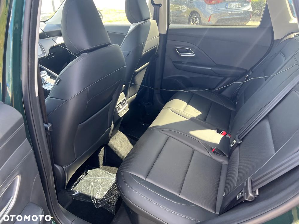 MG ZS Hybrid+ - 12