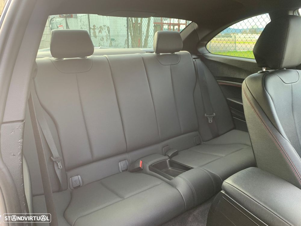 BMW 220 d Coupe Pack M - 23