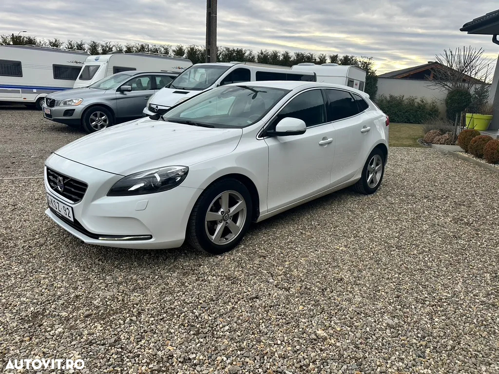 Volvo V40 D2 94g Momentum - 3