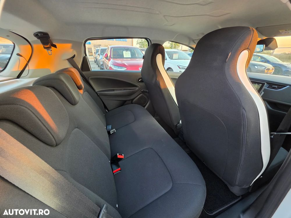 Renault ZOE - 10