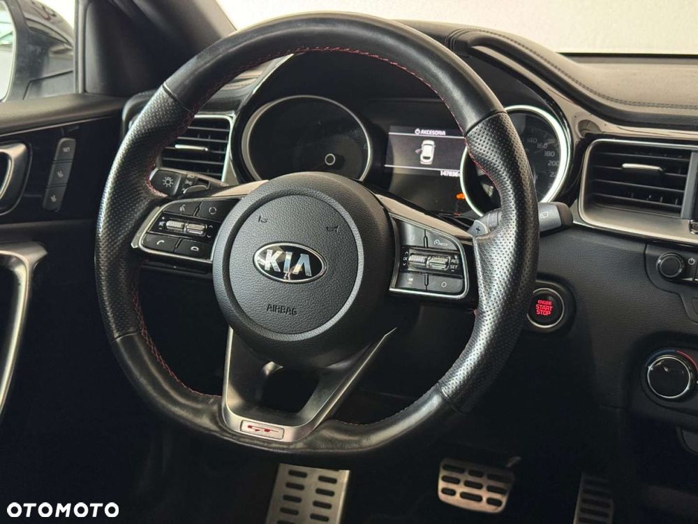 Kia ProCeed - 40