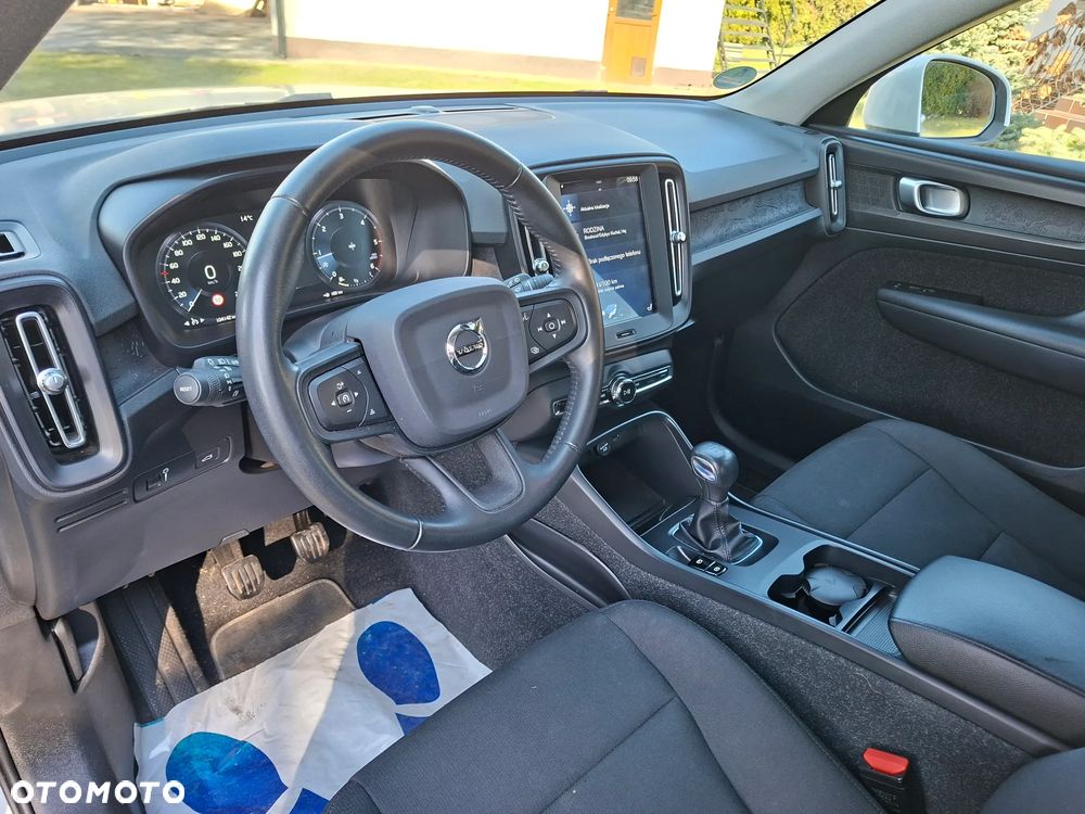 Volvo XC 40 D3 AWD Momentum - 20