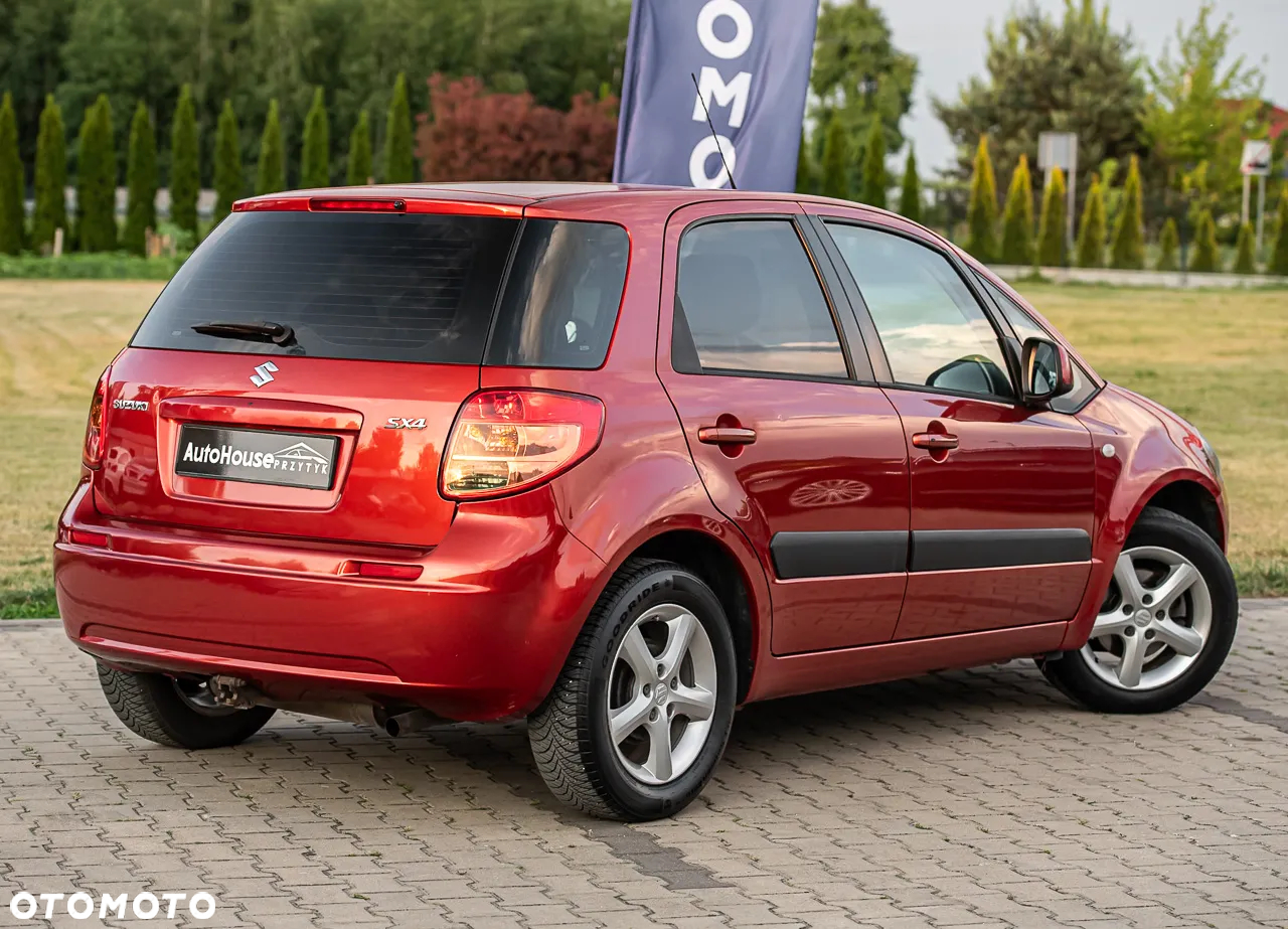 Suzuki SX4 1.6 Premium - 11