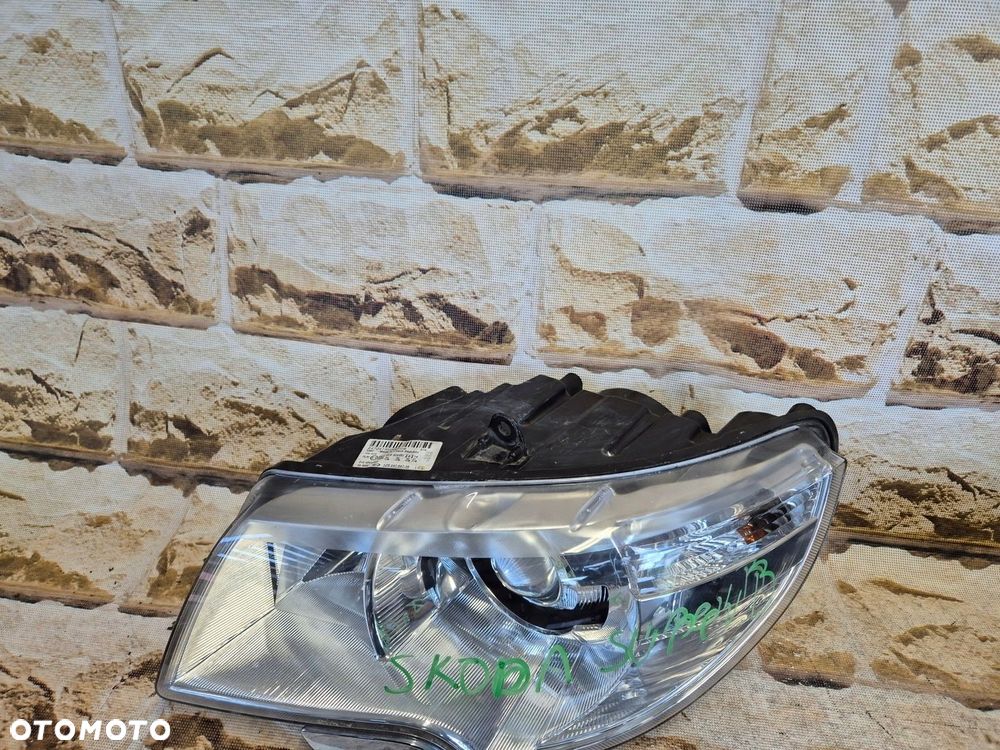 skoda superb 2 II xenon skretny kompletna lampa lewa europa