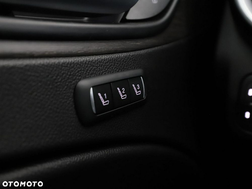 Alfa Romeo Stelvio 2.0 Turbo 16V AT8-Q4 Lusso - 37