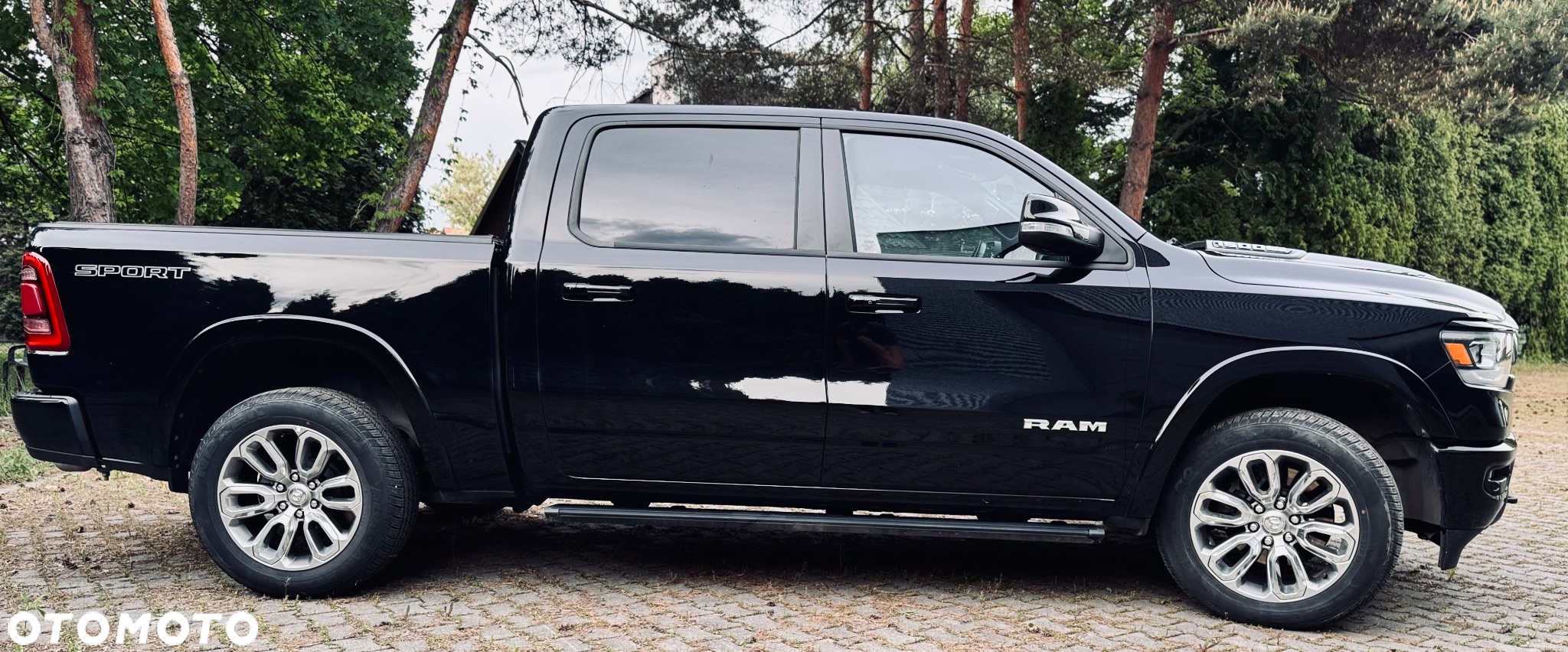 RAM 1500 5.7 Crew Cab Laramie - 6