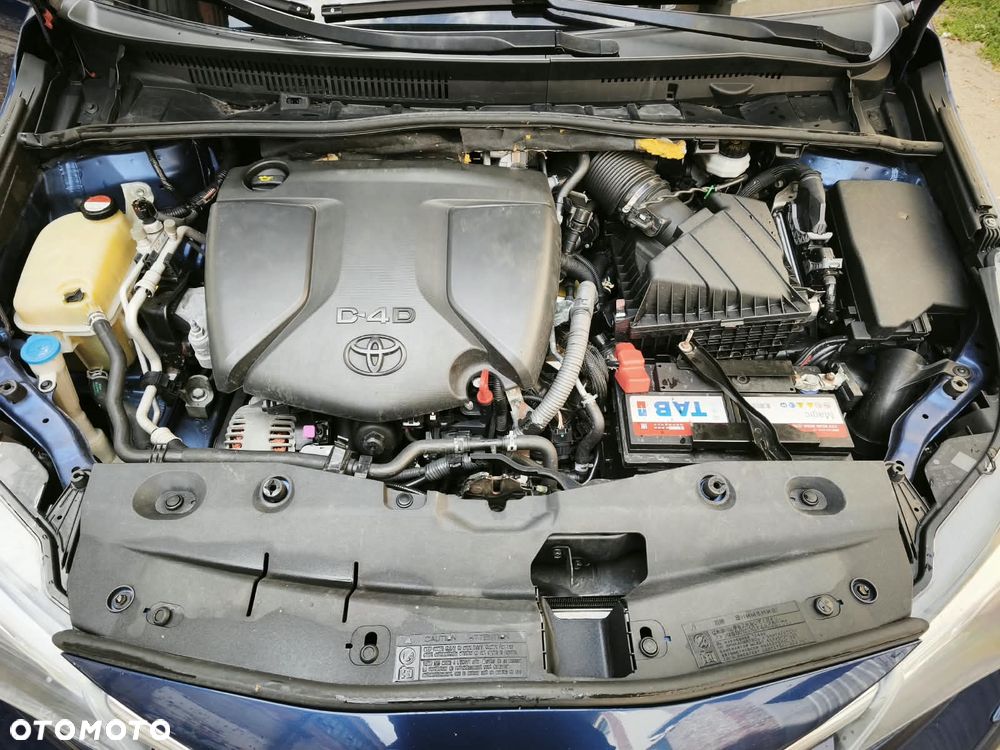Toyota Avensis 2.0 D-4D Prestige - 19