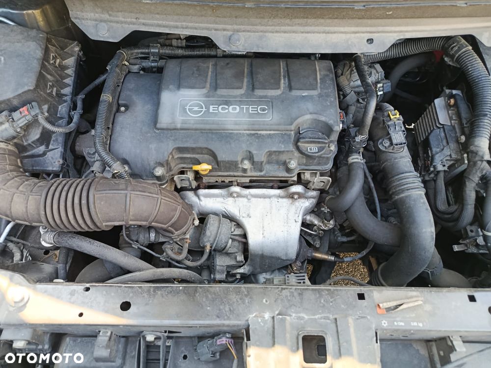 Opel Zafira - 12